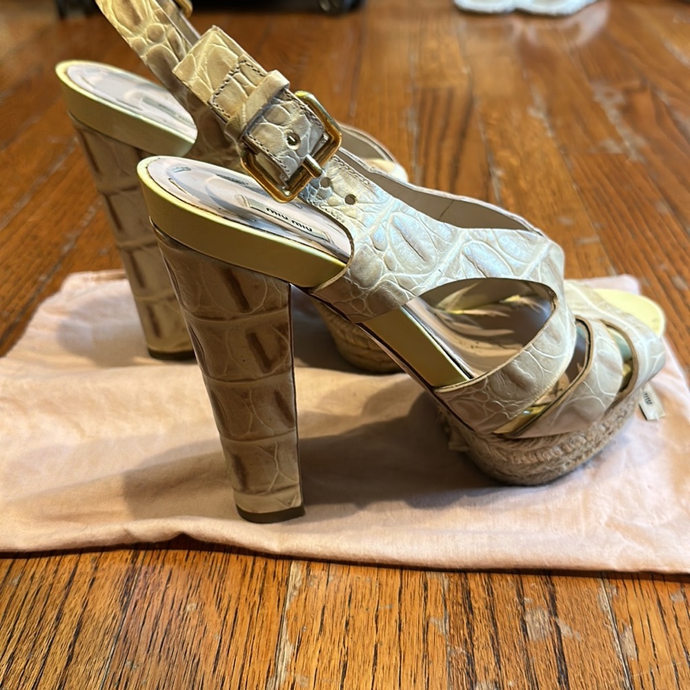 Cream/ Ivory Color Miu Miu Platform Wedges Size 37 - image 5